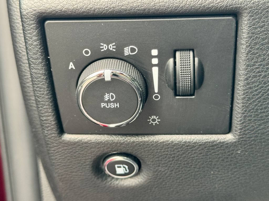 Used 2020 Jeep Grand Cherokee High Altitude AWD/4WD image 33