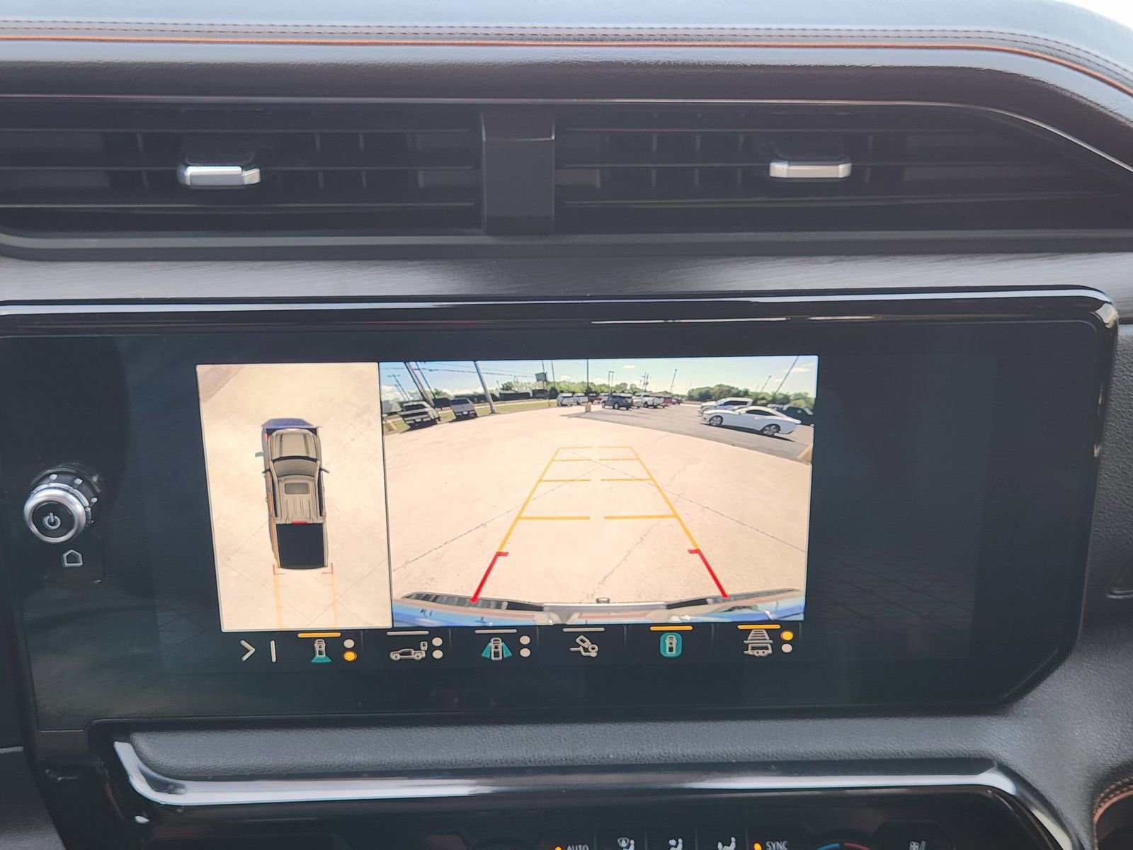 Used 2023 GMC Sierra 1500 AT4 w/ AT4 Premium Package image 19