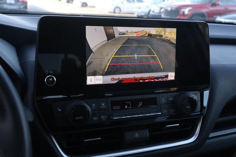 Used 2025 Toyota Grand Highlander AWD image 18