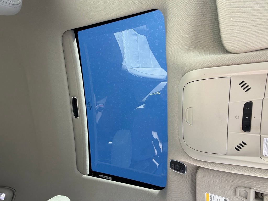 Used 2019 GMC Terrain Denali w/ Advanced Safety Package FWD image 12