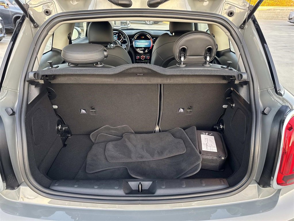 Used 2022 MINI Cooper SE image 6