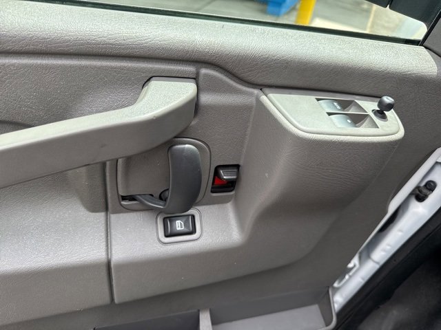 Certified 2023 Chevrolet Express 2500 w/ Driver Convenience Package image 7