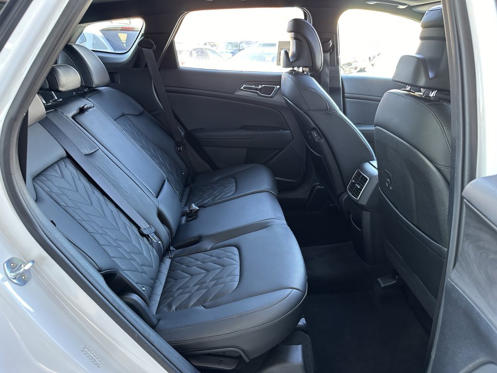 Used 2023 Kia Sportage X-Pro AWD/4WD image 32