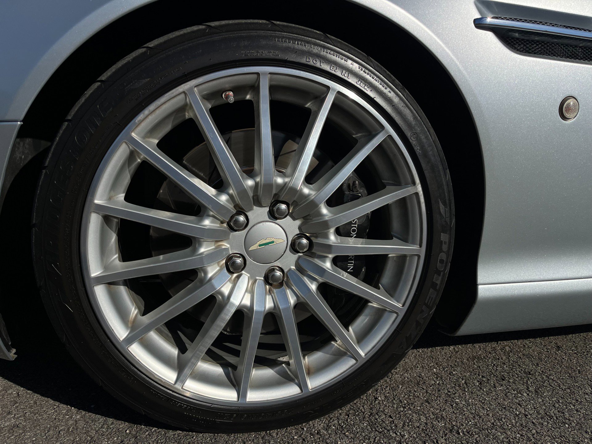 Used 2006 Aston Martin DB9 Volante image 46