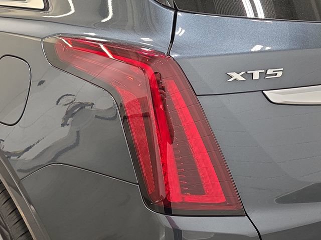 Used 2020 Cadillac XT5 Premium Luxury FWD image 33