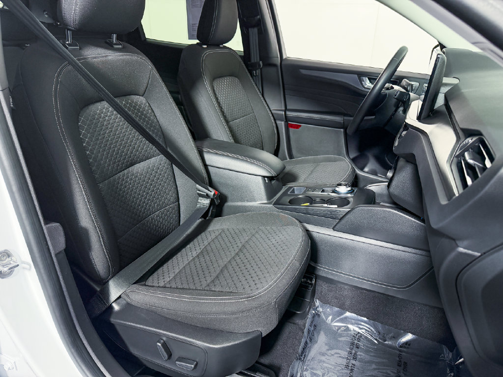 Used 2023 Ford Escape Active w/ Tech Pack #2 AWD/4WD image 15