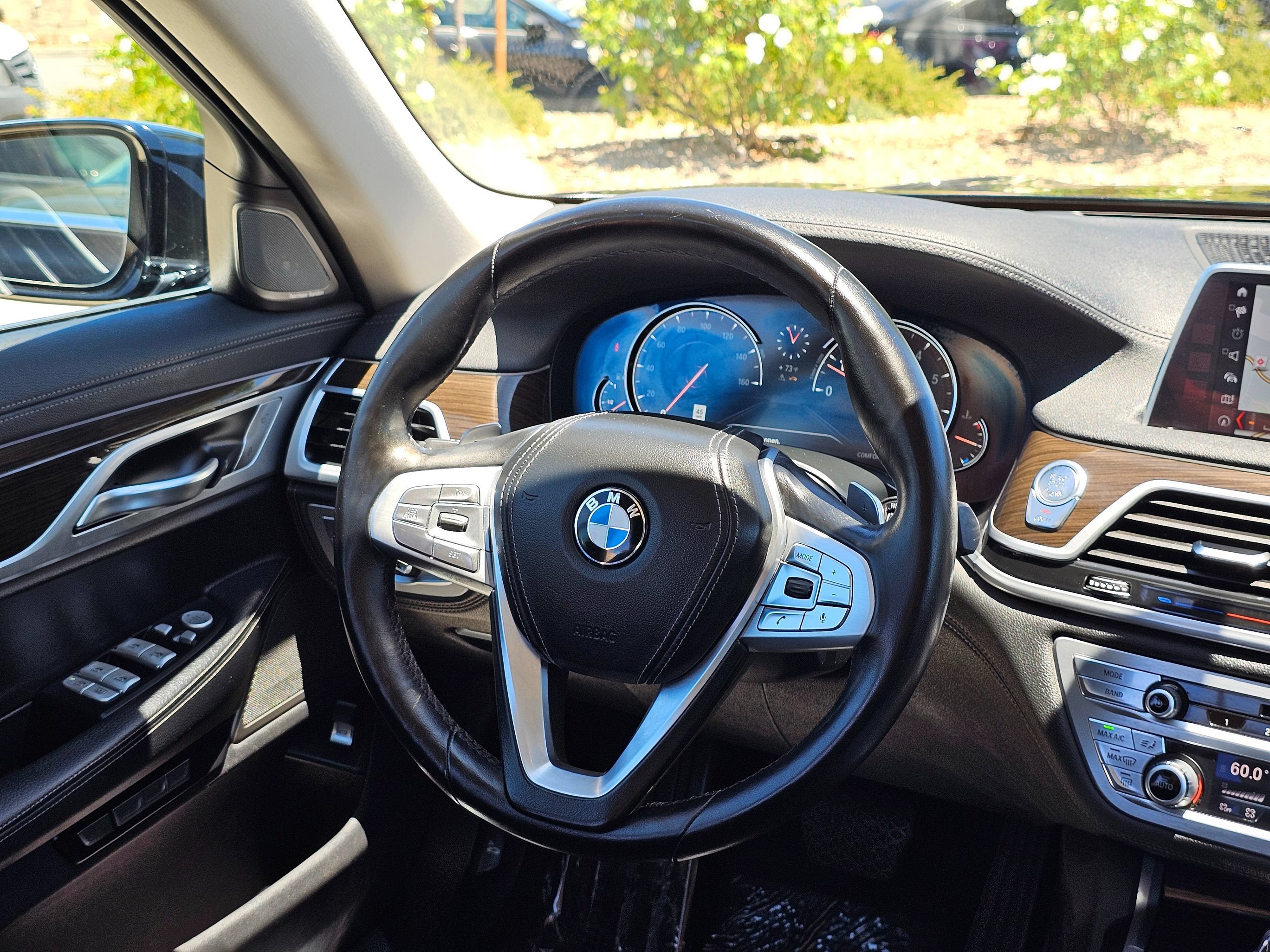 Used 2018 BMW 740i RWD image 28