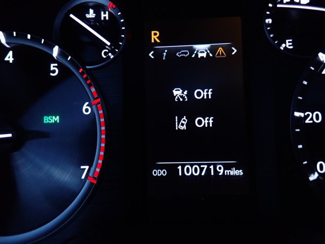 Used 2021 Lexus GX 460 Premium w/ Accessory Package AWD/4WD image 24