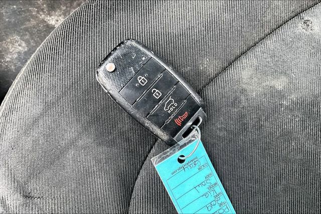 Used 2019 Kia Soul + image 11