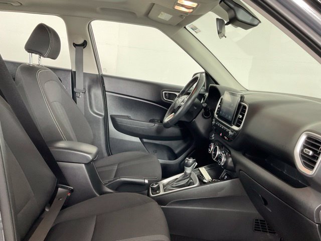Used 2026 Hyundai Venue SEL FWD image 19