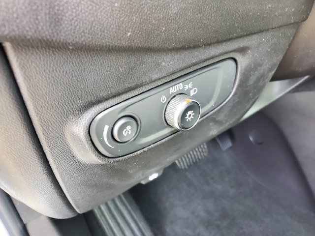 Certified 2024 Chevrolet Equinox LT w/ LPO, Floor Liner Package FWD image 24