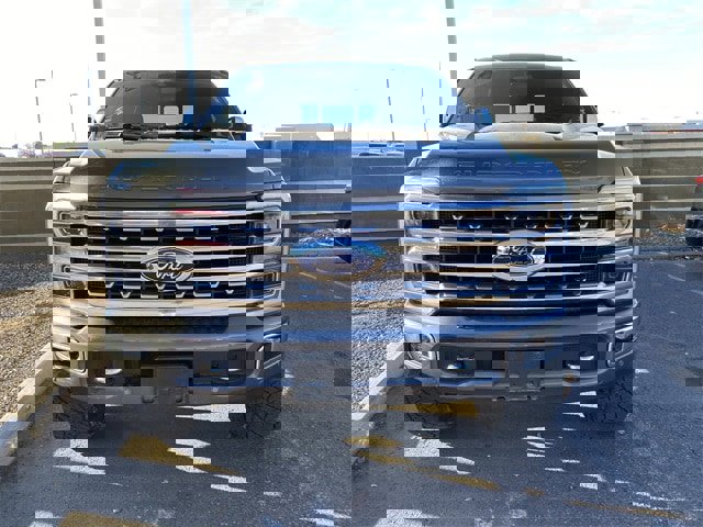 Used 2023 Ford F350 Platinum w/ FX4 Off-Road Package image 6