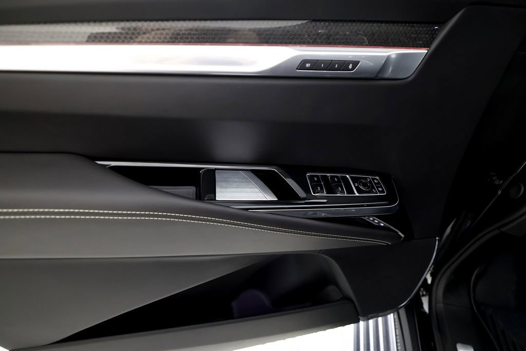 Used 2026 Cadillac Escalade V w/ LPO, ONYX Package image 20