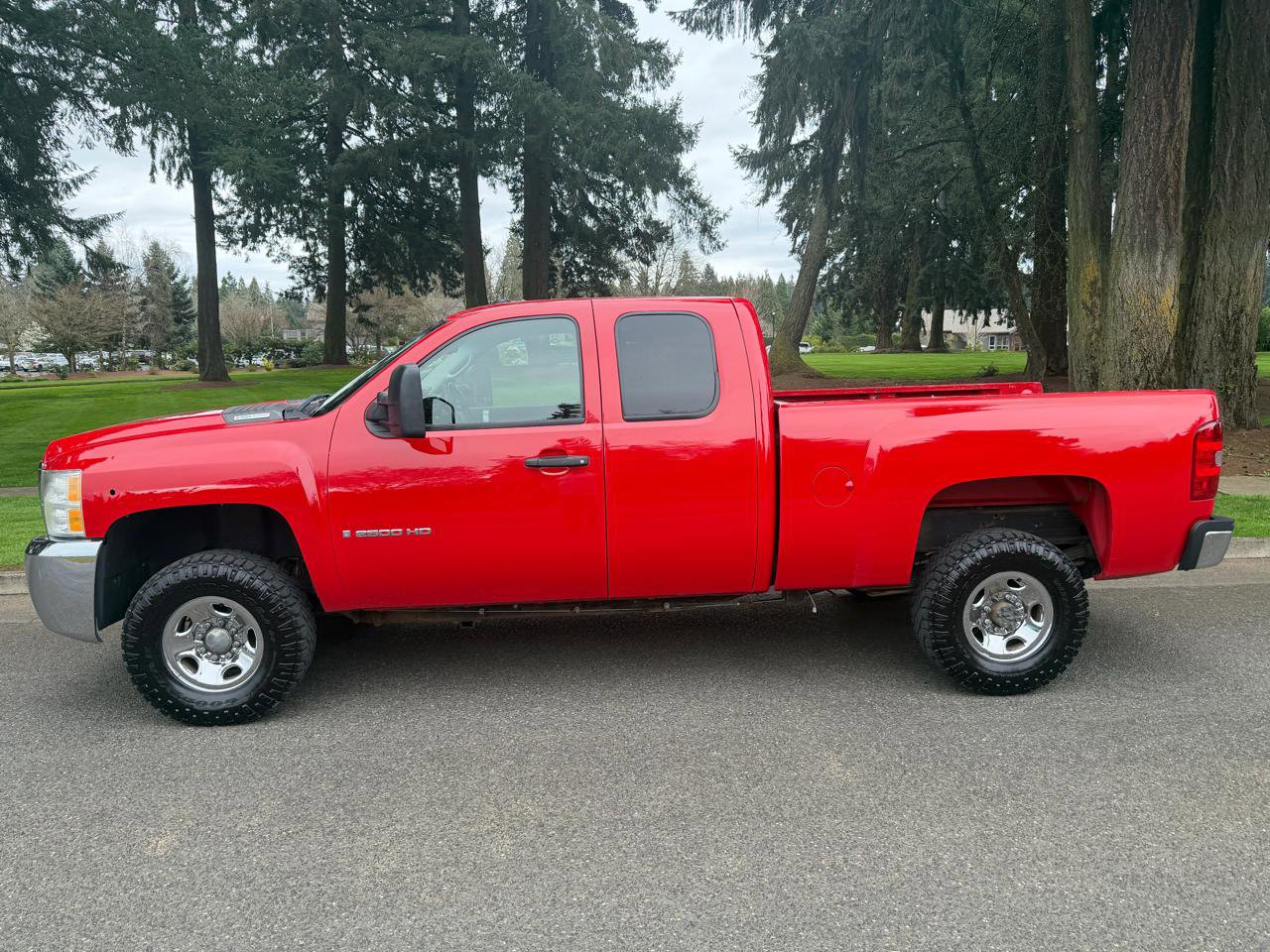 Used 2009 Chevrolet Silverado 2500 LT image 2