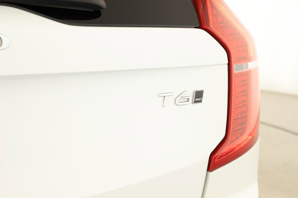 Used 2022 Volvo XC90 T6 Inscription w/ Advanced Package image 32