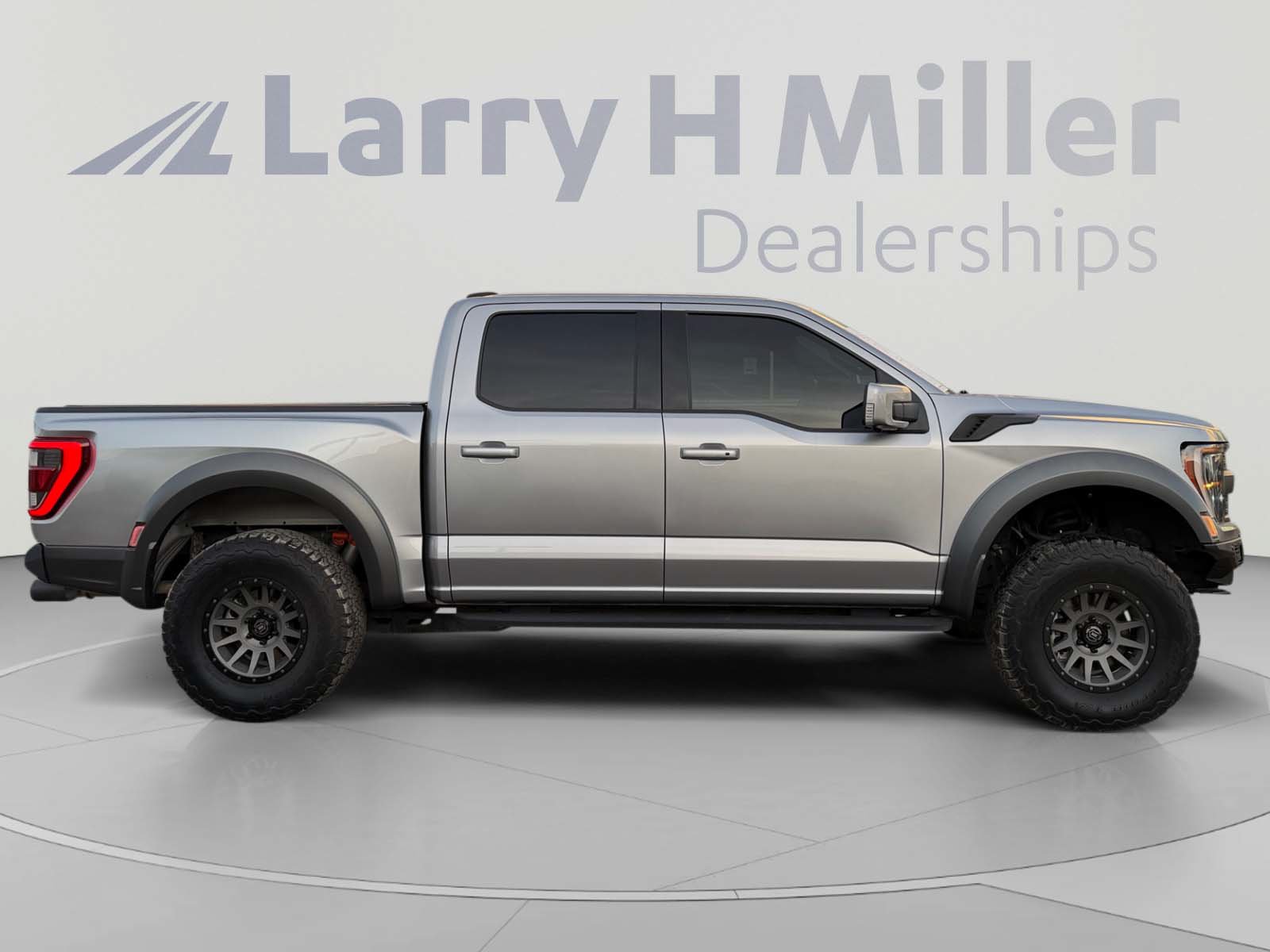 Used 2022 Ford F150 Raptor w/ Equipment Group 801A High AWD/4WD image 6