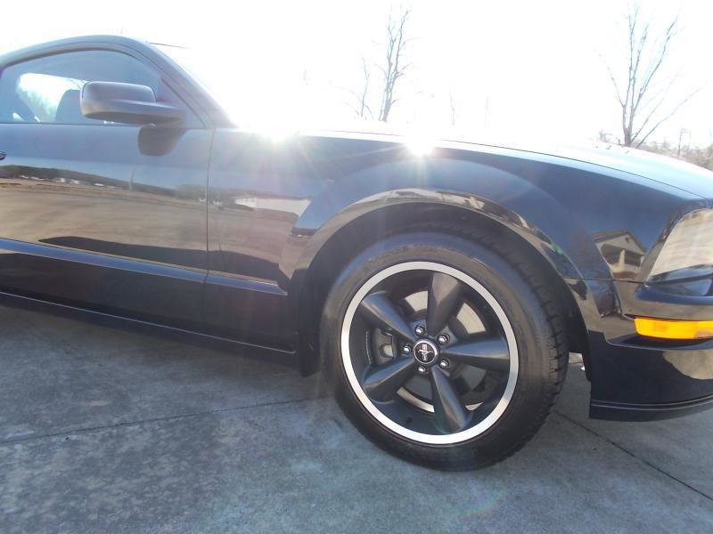 Used 2009 Ford Mustang GT image 24