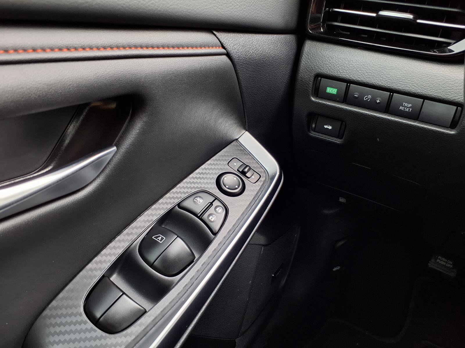 Certified 2025 Nissan Sentra SR w/ SR Premium Package image 21