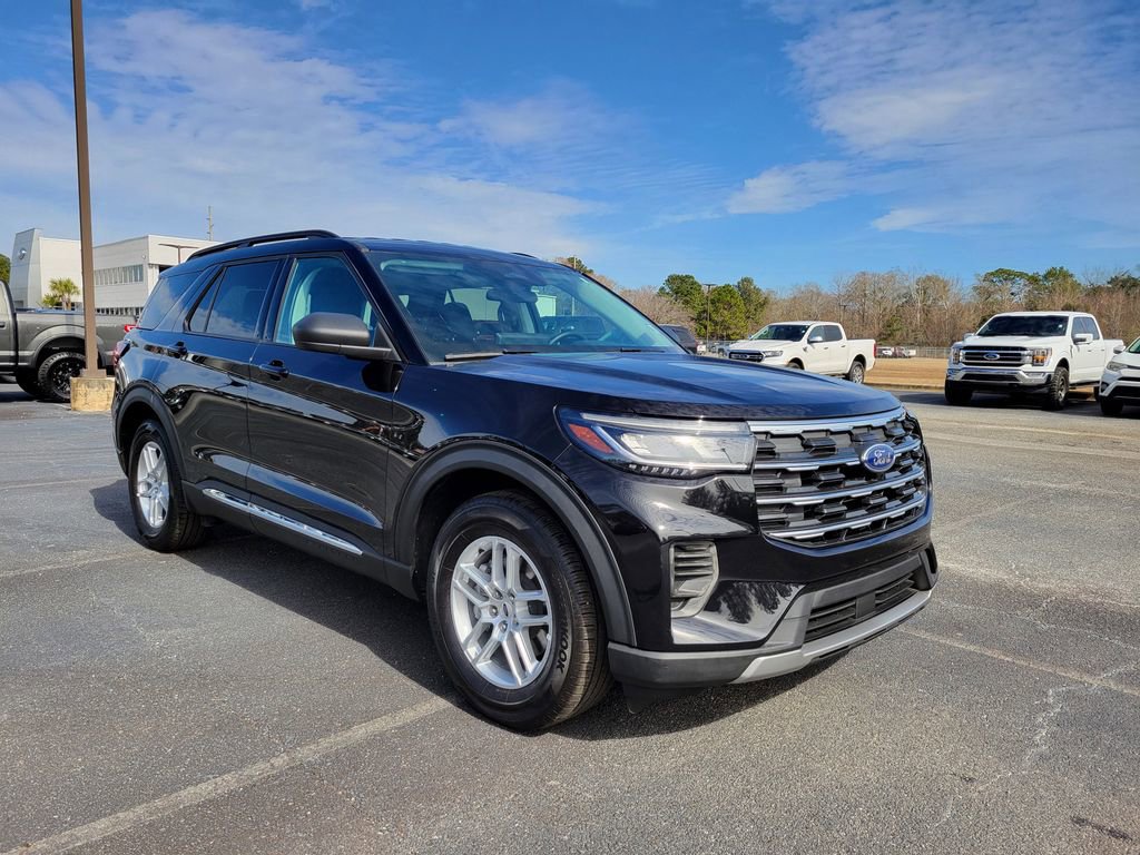 Used 2025 Ford Explorer Active image 7