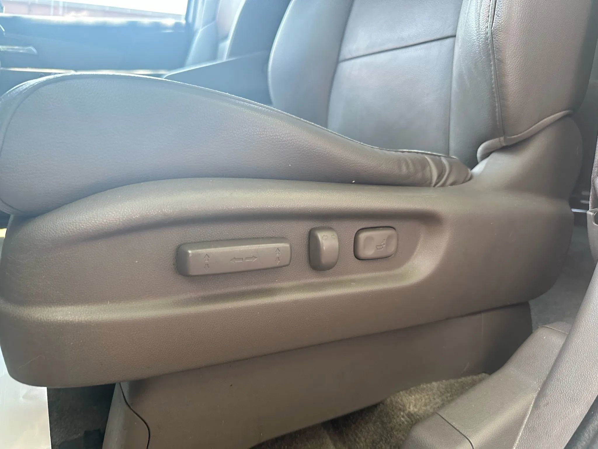 Used 2015 Honda Odyssey EX-L image 12