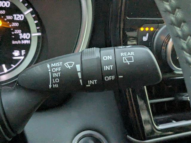 Used 2024 Toyota Highlander XLE image 7