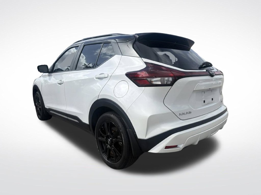 Used 2024 Nissan Kicks SR FWD image 4