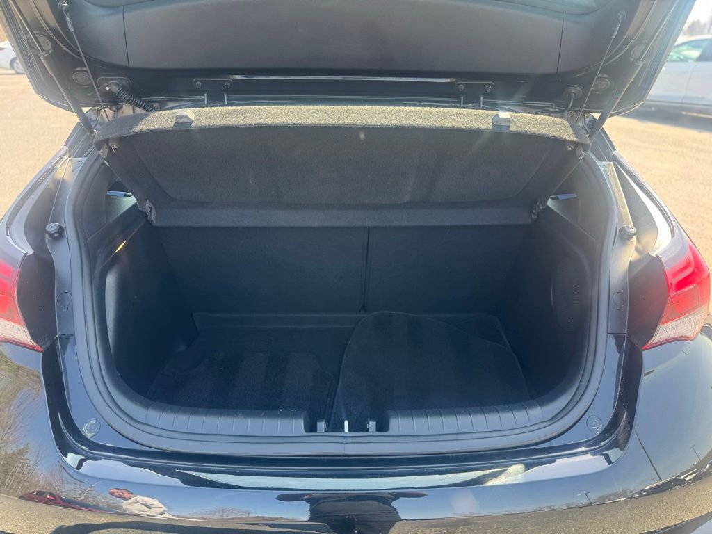 Used 2020 Hyundai Veloster N w/ Performance Package image 9