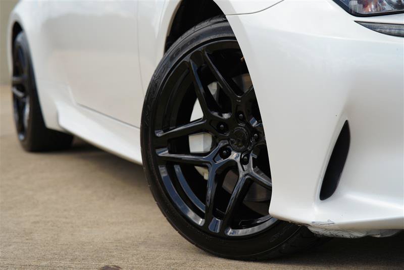 Used 2017 Lexus RC 200t w/ Accessory Package 2 RWD image 19