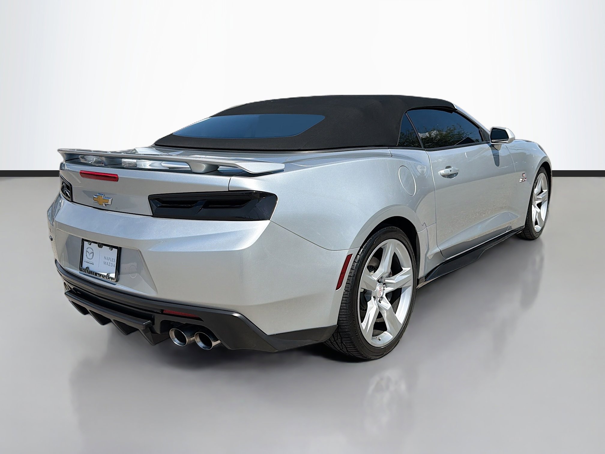Used 2017 Chevrolet Camaro SS image 3