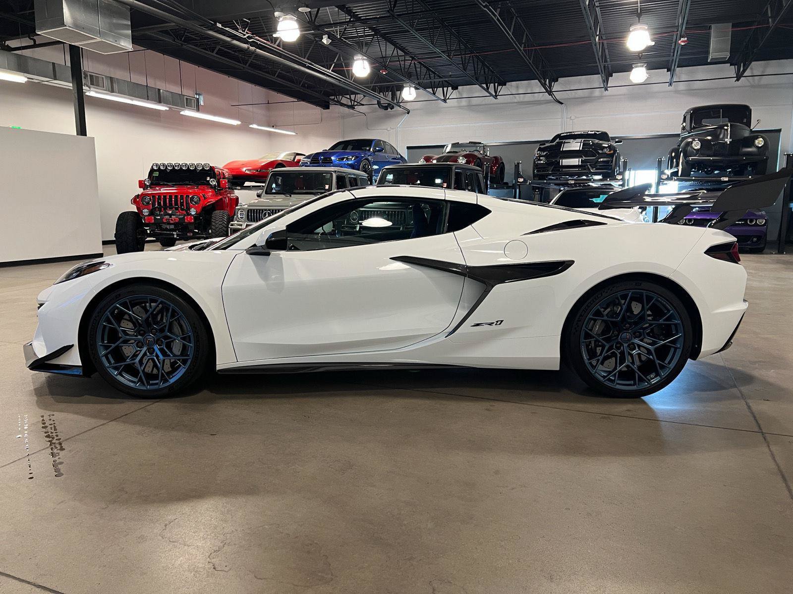 Used 2026 Chevrolet Corvette ZR1 w/ ZR1 Carbon Fiber Aero Package RWD image 6