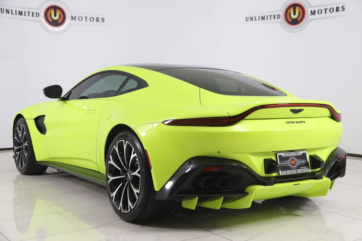 Used 2019 Aston Martin V8 Vantage Coupe RWD image 4