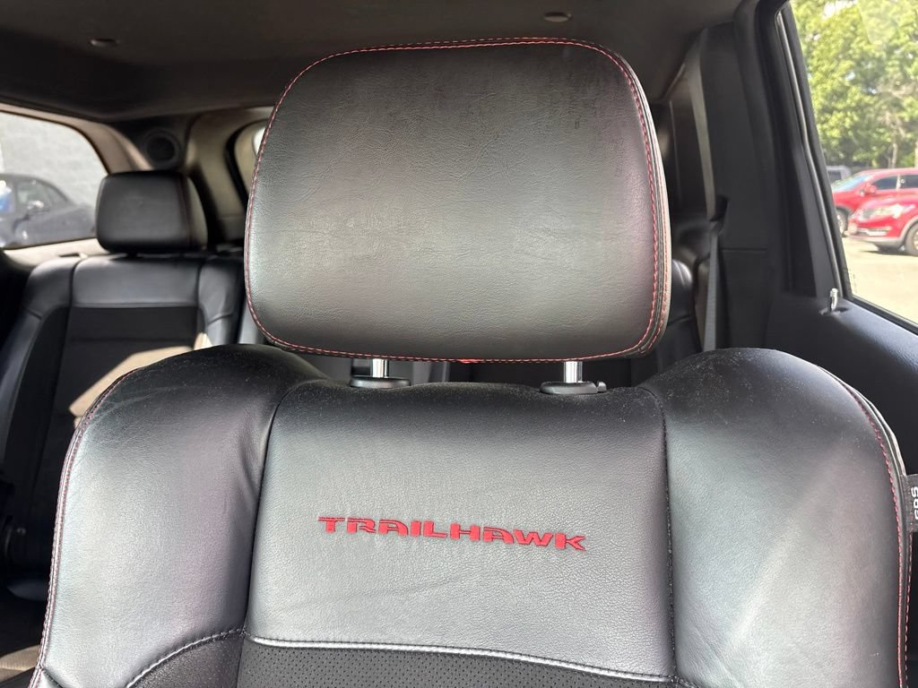 Used 2021 Jeep Grand Cherokee Trailhawk AWD/4WD image 11