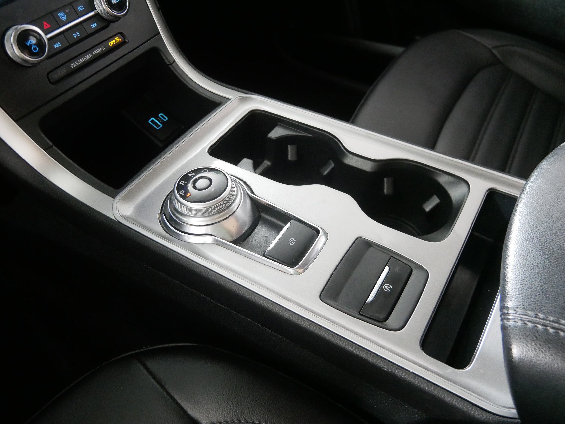 Used 2024 Ford Edge SEL image 24