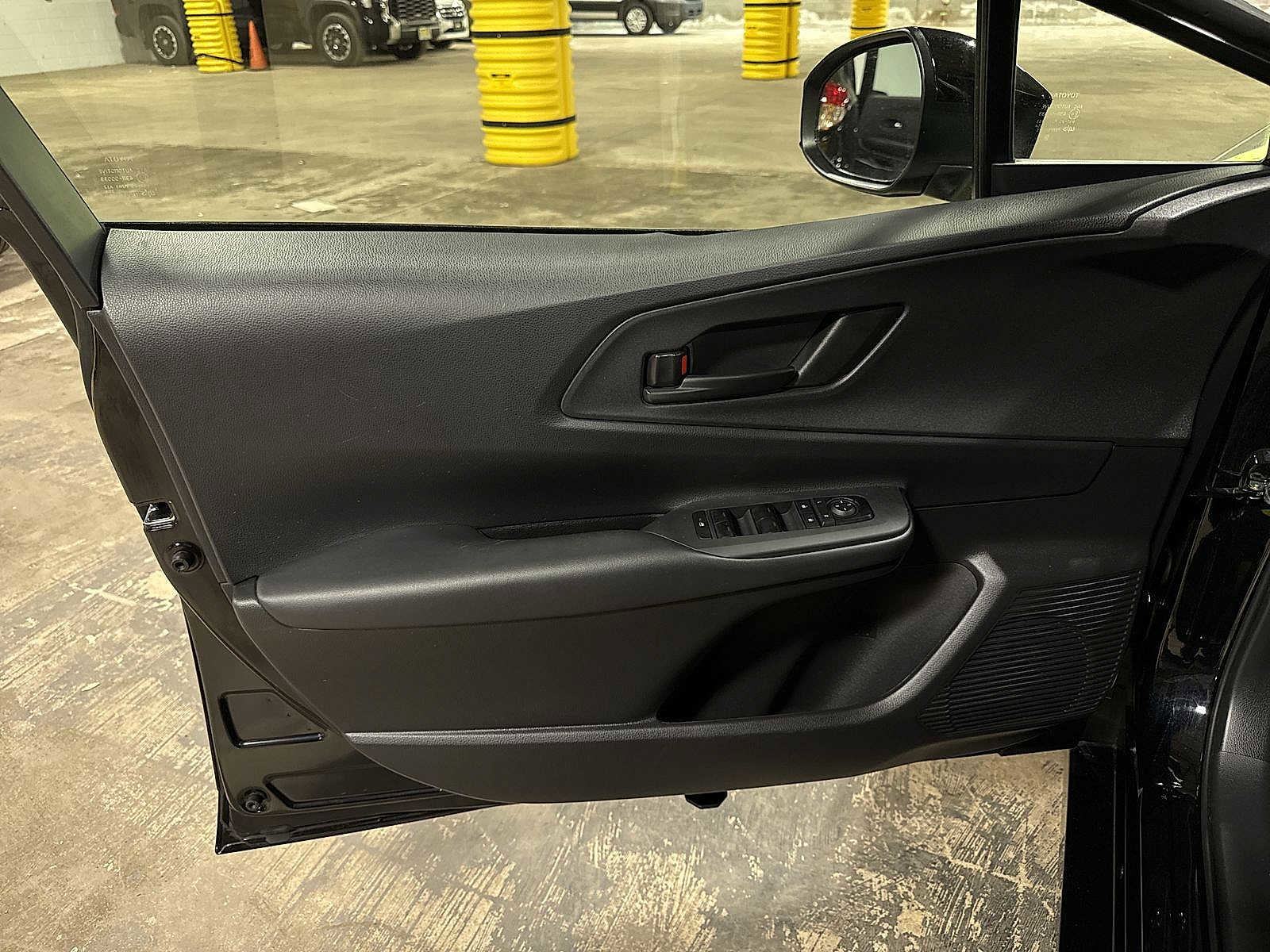 Used 2024 Toyota Prius Prime SE FWD image 29