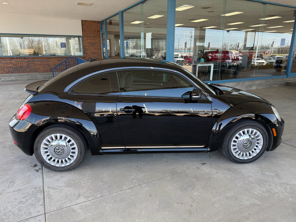 Used 2016 Volkswagen Beetle 1.8T SE image 4