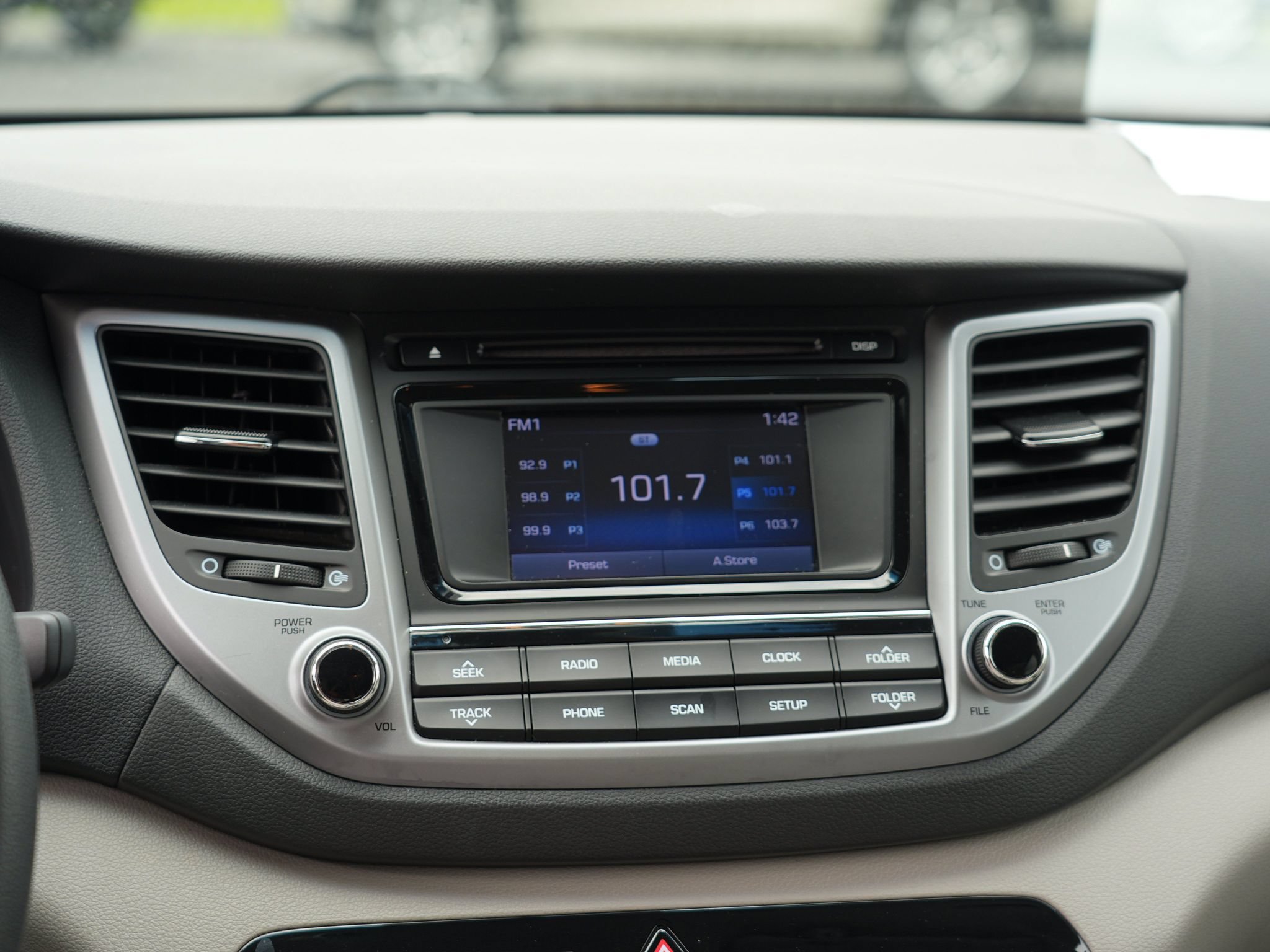 Used 2018 Hyundai Tucson SE AWD/4WD image 23