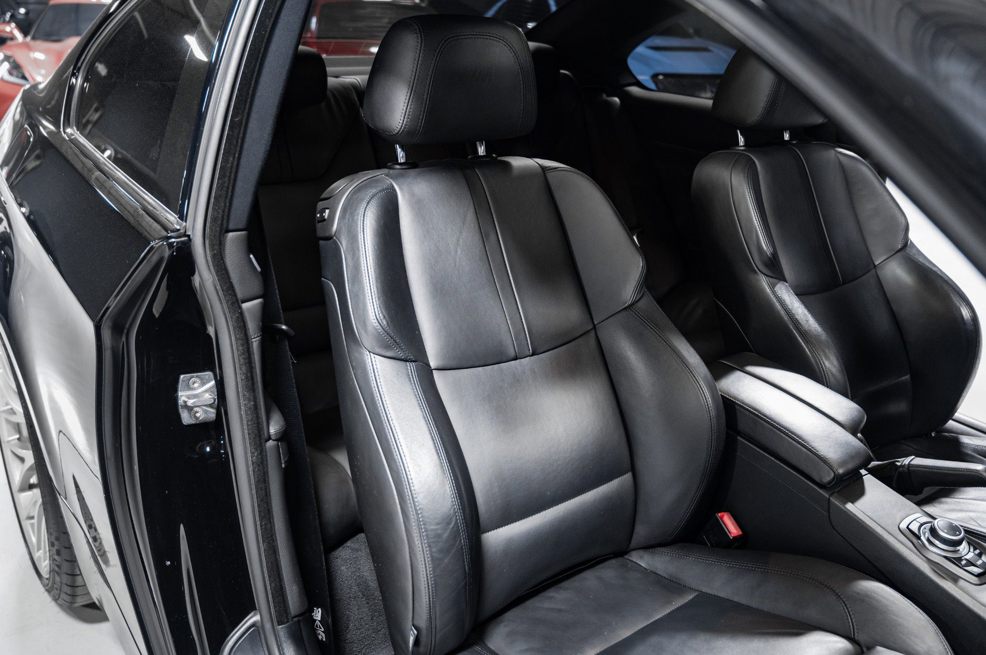 Used 2011 BMW M3 Coupe image 31