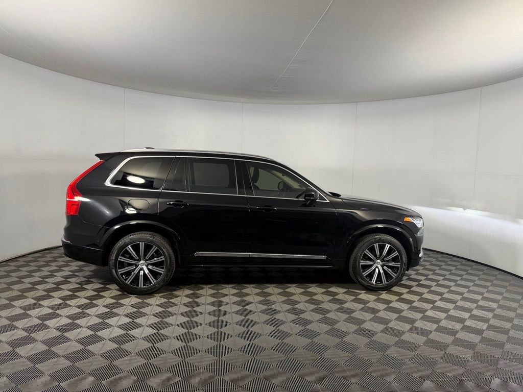 Used 2025 Volvo XC90 B6 Plus image 3