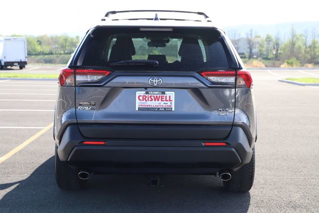 Used 2019 Toyota RAV4 XLE Premium w/ Cold Weather Package AWD/4WD image 4