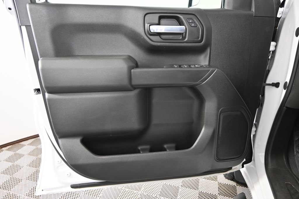 Used 2021 Chevrolet Silverado 1500 Custom Trail Boss w/ Safety Confidence Package AWD/4WD image 18