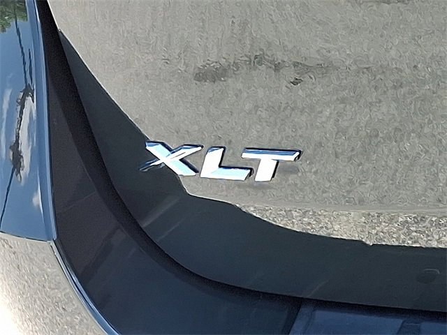 Used 2022 Ford Explorer XLT image 31