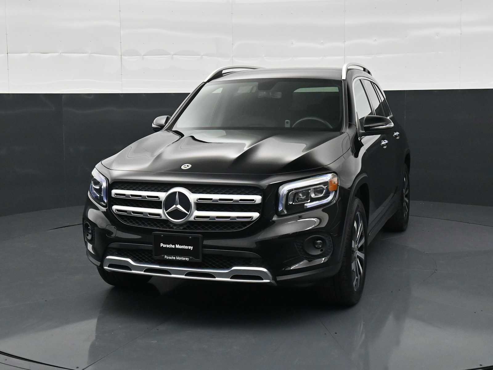 Used 2022 Mercedes-Benz GLB 250 image 27
