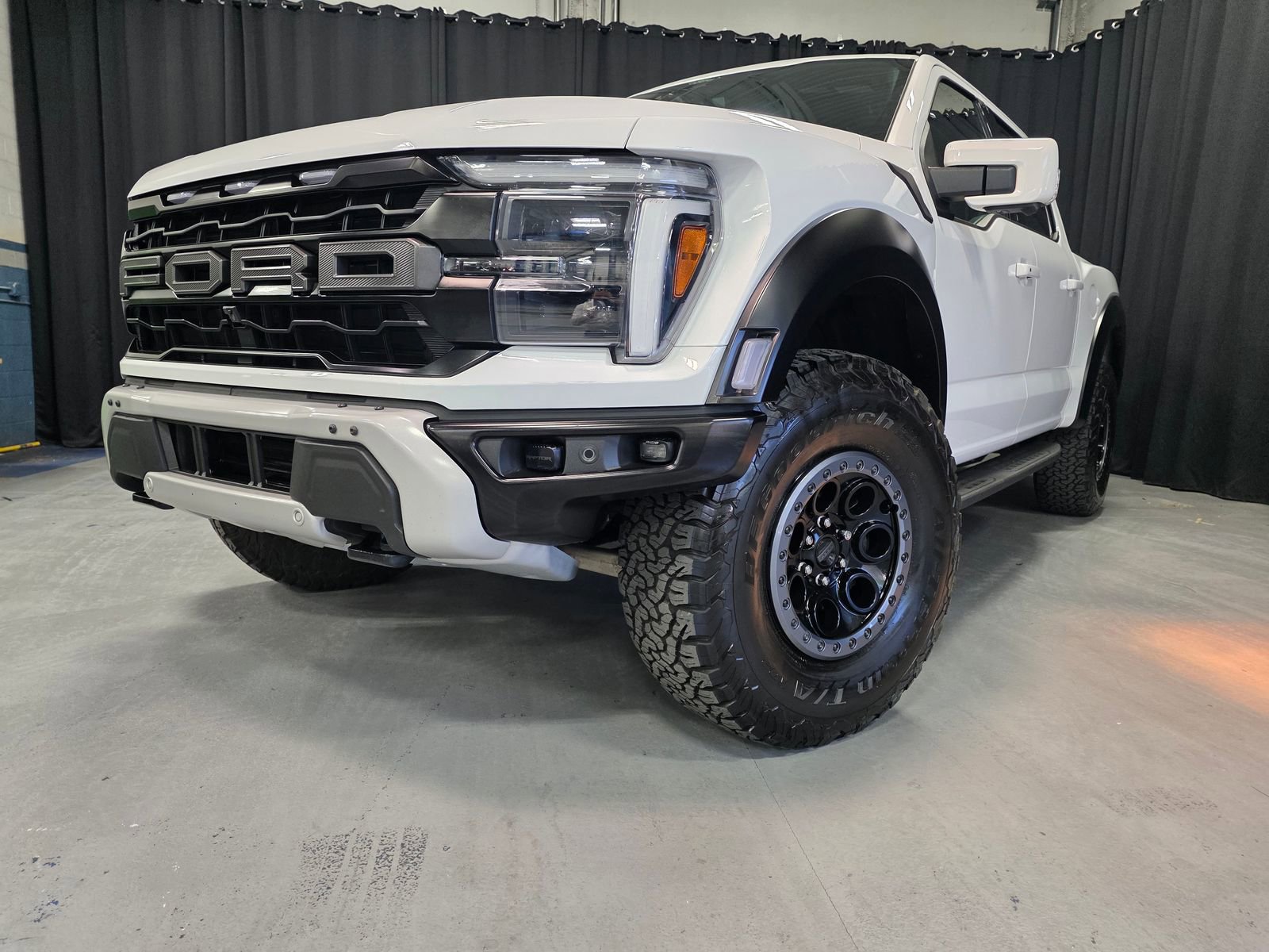 Used 2024 Ford F150 Raptor AWD/4WD image 7