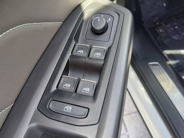 Certified 2023 Volkswagen Atlas Cross Sport SE w/ Black Wheel Package image 18