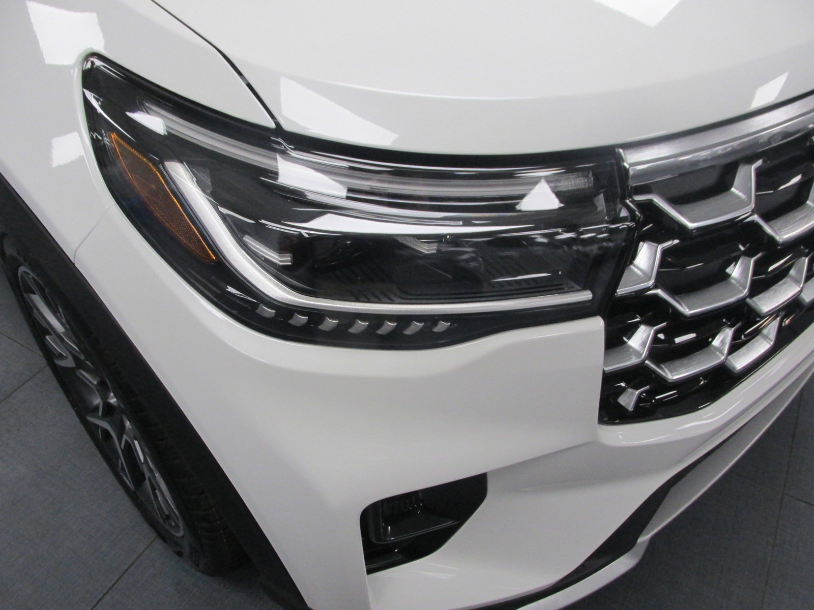 New 2025 Ford Explorer Platinum w/ Ultimate Package image 8
