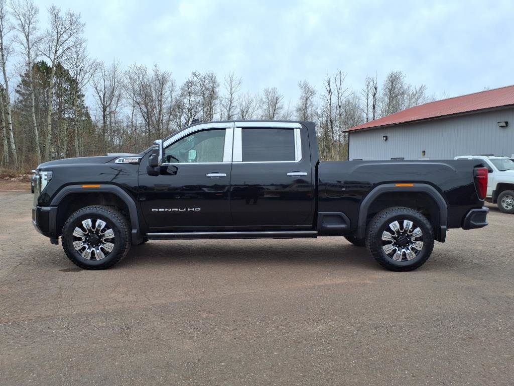 Used 2025 GMC Sierra 2500 Denali w/ Denali Reserve Package image 3