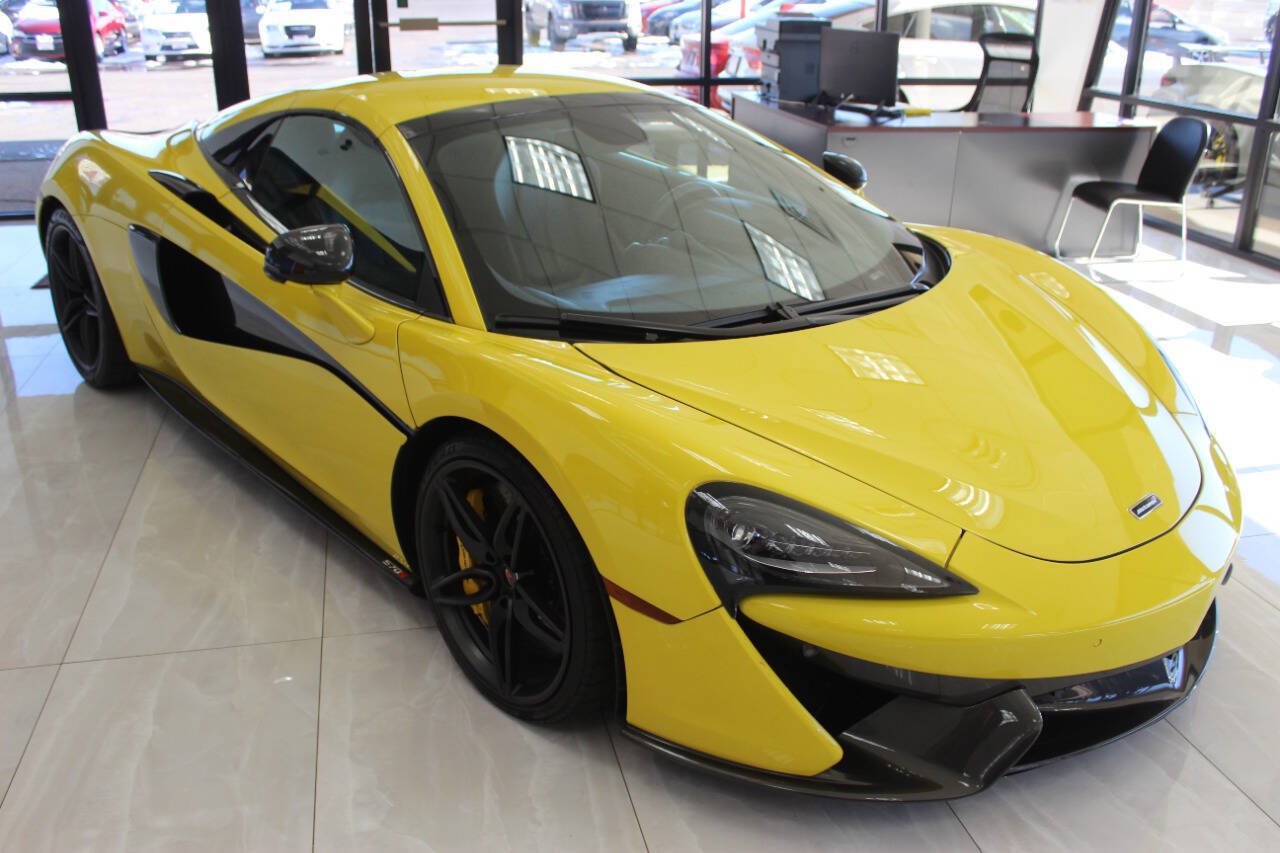 Used 2018 McLaren 570S Spider RWD image 2