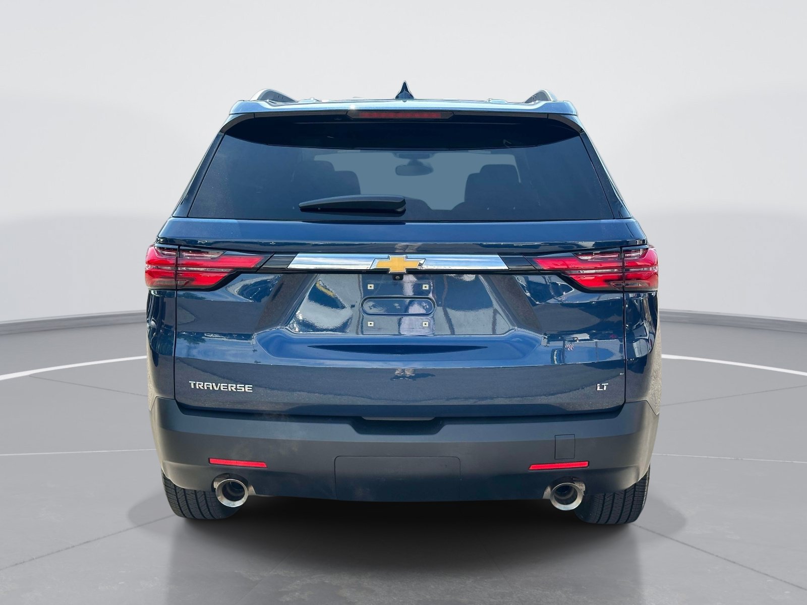 Used 2023 Chevrolet Traverse LT FWD image 6