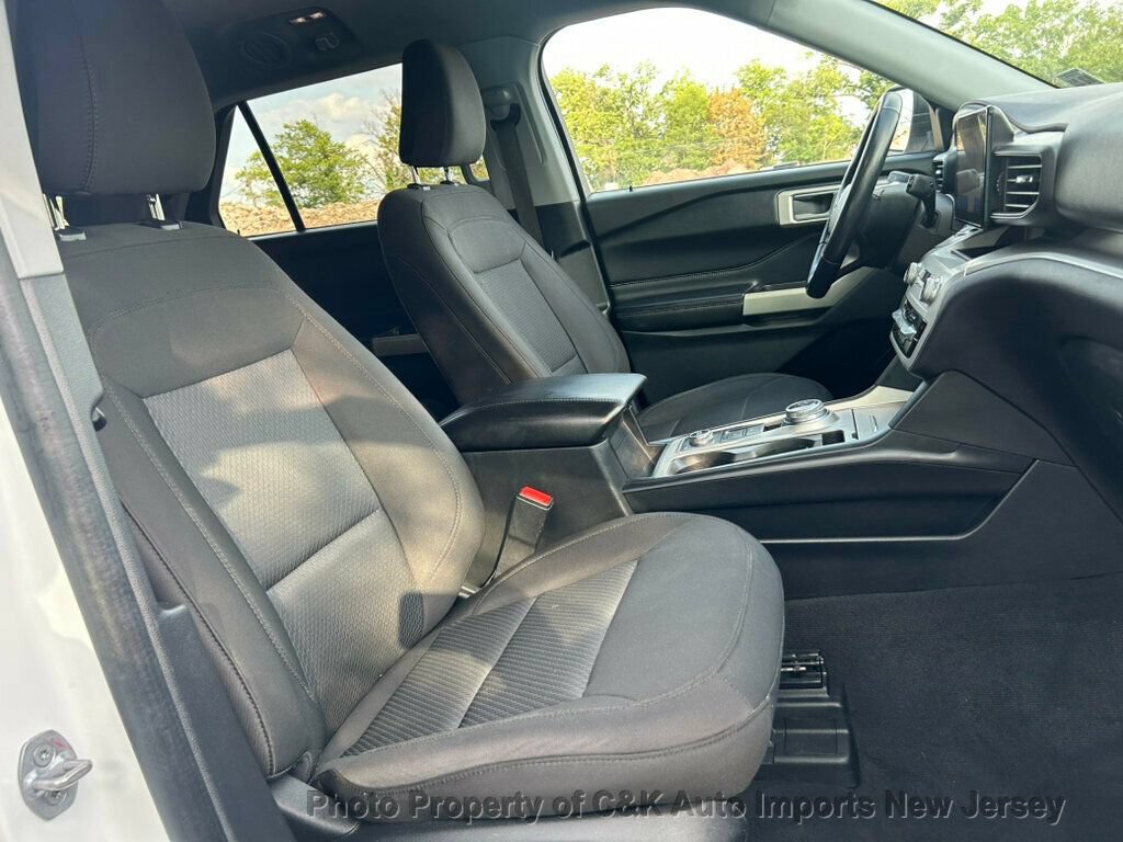 Used 2022 Ford Explorer XLT AWD/4WD image 59