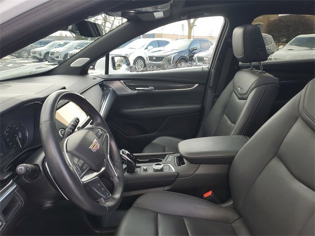 Certified 2023 Cadillac XT5 Sportv w/ LPO, Floor Liner Package image 17